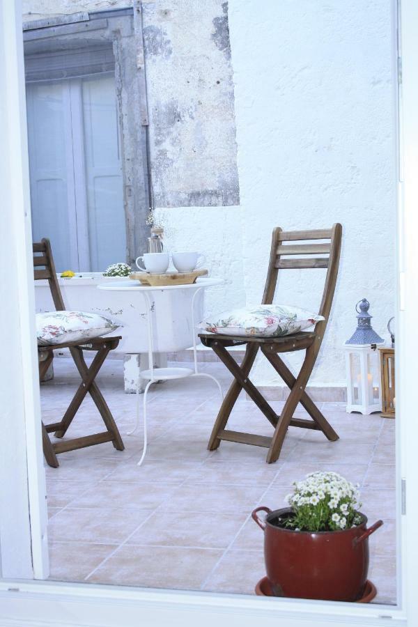 Le Stanze Di Mavi Bed & Breakfast Gravina in Puglia Exterior photo